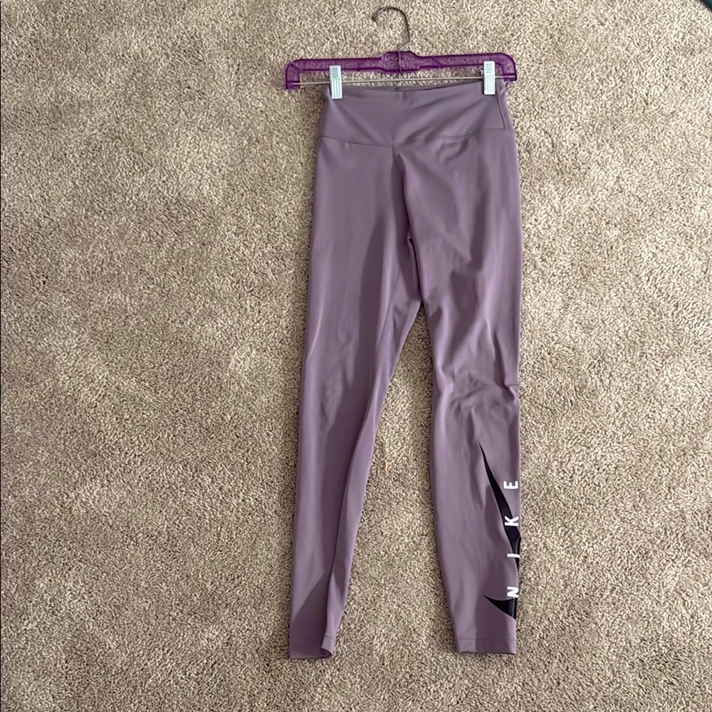 Nike Mauve Leggings with Logo